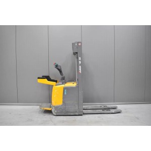 Jungheinrich ERC 214 Electric pallet truck with mast 1.40T 3.20M 2018  W55222