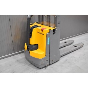 Jungheinrich EJD 120 Transpaleta electrica cu catarg 1.80T 1.66M 2019  F54855