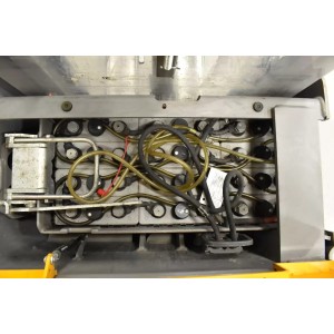 Jungheinrich ERD 220 DRIVEPLUS Electric pallet truck with mast 2.00T 2.01M 2019  O54314