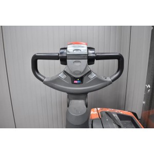 Toyota 8SM12 Electric pallet truck with mast 1.20T 4.15M 2016  T54919