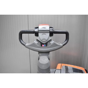 Toyota SWE 120 Transpaleta electrica cu catarg 1.20T 4.15M 2018  C54902