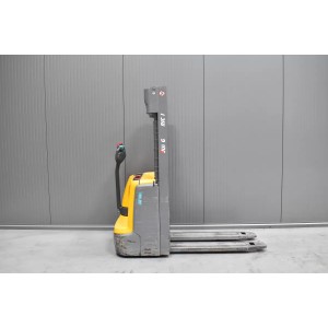 Jungheinrich EJC 110 Transpaleta electrica cu catarg 1.00T 2.90M 2018  H54132