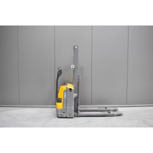 Jungheinrich EMD 118 Transpaleta electrica cu catarg 1.80T 1.52M 2021  P53690