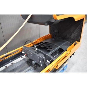 Still EK 11 I  1.10T 4.10M 2012  N54663