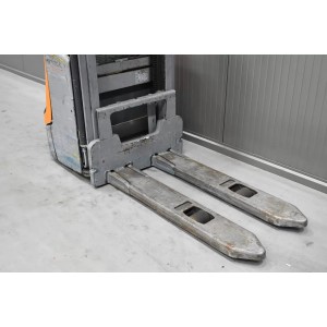 Still EXV 14 C Електрически палетни колички с мачта 1.40T 2.42M 2019  A54575