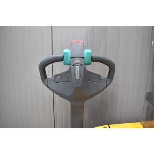 Jungheinrich EJC 112 Transpaleta electrica cu catarg 1.20T 3.60M 2017  G55006