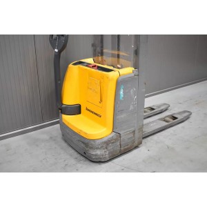 Jungheinrich EJC 112 Transpaleta electrica cu catarg 1.20T 3.60M 2017  G55006