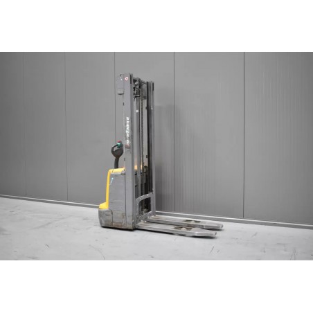 Jungheinrich EJC112 Електрически палетни колички с мачта 1.20T 3.60M 2017  R55017