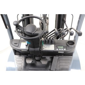 52-8fdf25 TOYOTA Дизелов мотокар 2.50T 4.70M 2022  NP74