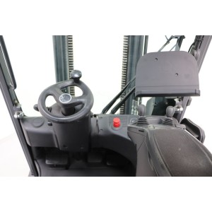 E30hl-01/600 LINDE Stivuitor electric 3.00T 3.69M 2017  MP41