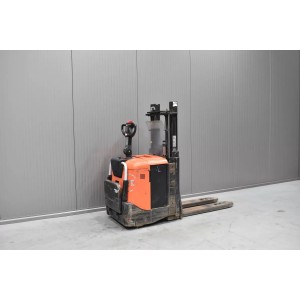 Bt SPE 200D Електрически палетни колички с мачта 1.00T 2.50M 2009  J55709