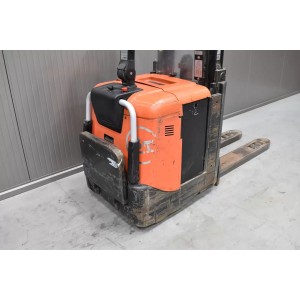 Bt SPE 200D Електрически палетни колички с мачта 1.00T 2.50M 2009  J55709