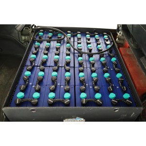 Linde E-45-H-01-600 Електрически мотокар 4.50T 5.71M 2017  U170820