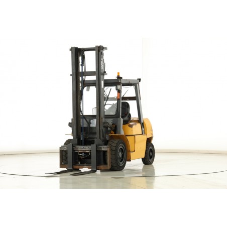 Tcm FD-40 Stivuitor diesel 4.00T 4.50M 2011  V172796