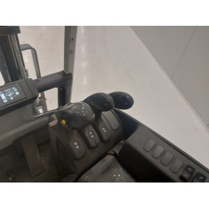 Unicarriers AG2N1L18Q Stivuitor electric 1.80T 3.30M 2018  AB74095