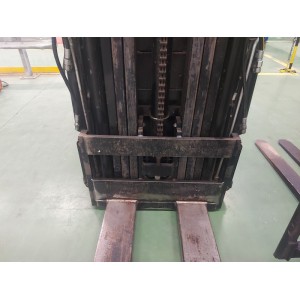 Caterpillar NSR12N Transpaleta electrica cu catarg 1.20T 5.90M 2013  AD87101