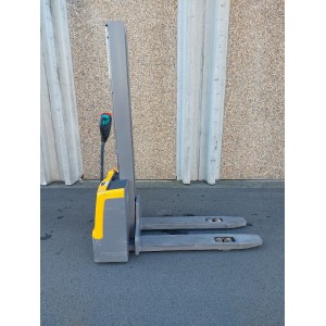 Jungheinrich EJC M10 E Electric pallet truck with mast 1.00T 1.54M 2019  AD81470