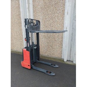 Linde L10 Electric pallet truck with mast 1.00T 1.54M 2011  AE23194