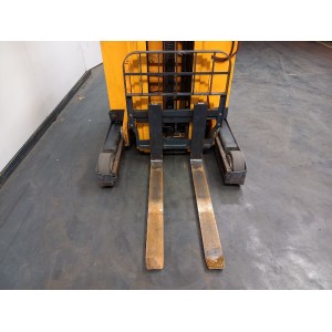 Jungheinrich ETV 214 Reach Truck 1.40T 8.72M 2013  AB07104