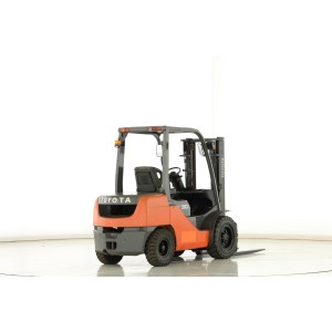 Toyota 02-8-FD-30 Дизелов мотокар 3.00T 3.00M 2017  D171603