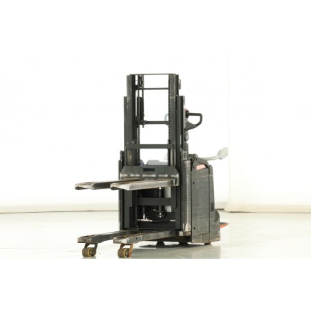 Toyota SPE-200-D Transpaleta electrica cu catarg 2.00T 1.90M 2019  Q173266