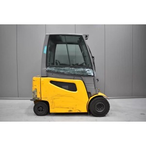 Jungheinrich EFG 425 K Електрически мотокар 2.27T 3.30M 2018  C55902