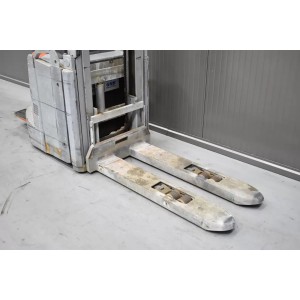 Toyota SPE 120L Transpaleta electrica cu catarg 1.20T 2.35M 2018  E55529