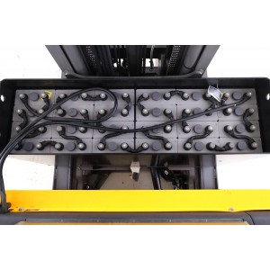 Jungheinrich ETV-214 Reach Truck 1.40T 7.70M 2017  B172926