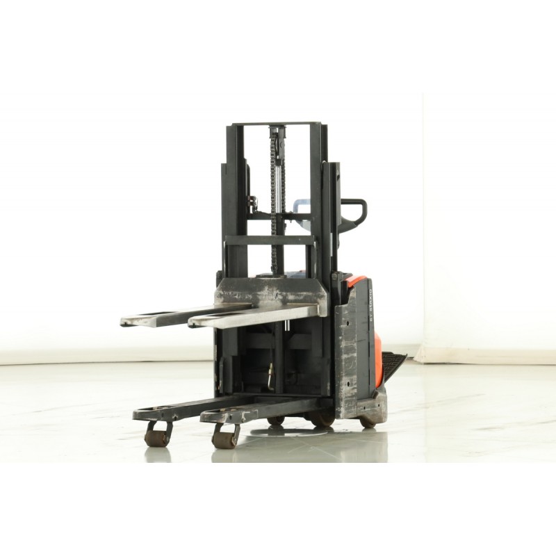 Bt SWE-200-D Transpaleta electrica cu catarg 2.00T 1.70M 2016  E173729