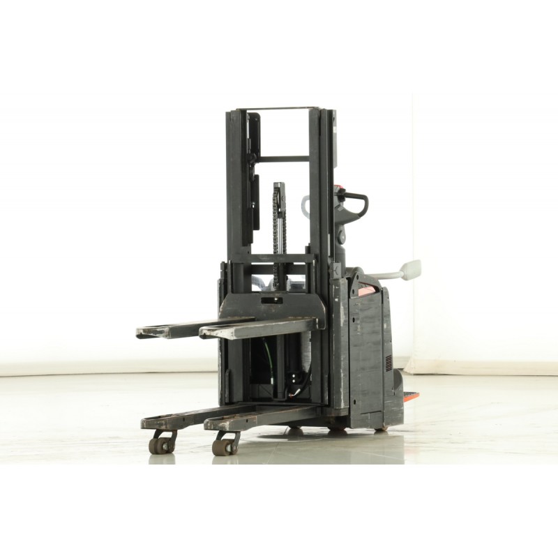 Toyota SPE-200-D Електрически палетни колички с мачта 2.00T 2.50M 2021  A173875