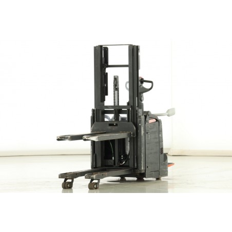 Toyota SPE-200-D Електрически палетни колички с мачта 2.00T 2.50M 2021  A173875