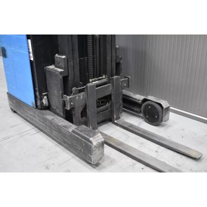 Bt RR M14 Reach Truck 1.40T 4.40M 2005  R56142