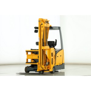 Jungheinrich EFX-410 Reach Truck 1.00T 5.25M 2014  H174182