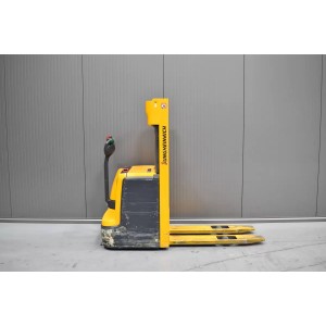 Jungheinrich EJC 212 Transpaleta electrica cu catarg 1.20T 2.50M 2014  X56273