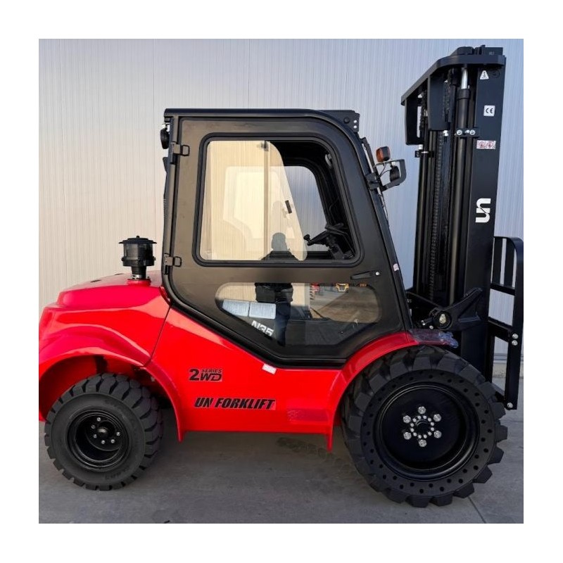 FORKLIFT UN FD35- DNJM1 Stivuitor Teren Accidentat 4WD 3.5T Nou