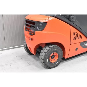 Linde H 25 D - 01 Дизелов мотокар 2.50T 3.17M 2011  Y55924