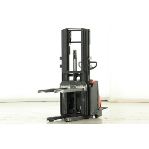 Toyota SWE-120 Electric pallet truck with mast 1.20T 4.15M 2018  Y174549