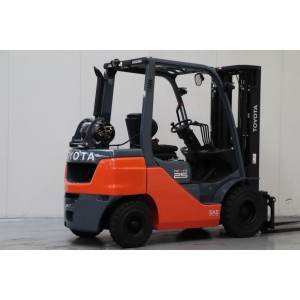 02-8fgf25 TOYOTA Stivuitor GPL 2.50T 4.70M 2022  NX43