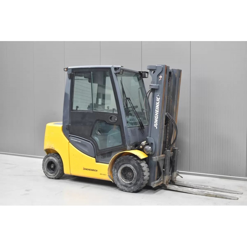 Jungheinrich DFG 430 S Дизелов мотокар 3.00T 4.70M 2015  B56501