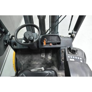 Jungheinrich DFG 430 S Дизелов мотокар 3.00T 4.70M 2015  B56501