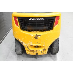 Jungheinrich DFG 430 S Дизелов мотокар 3.00T 4.70M 2015  B56501