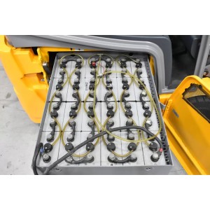 Jungheinrich EFG 218 K Stivuitor electric 1.80T 8.00M 2018  B55951