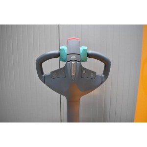 Jungheinrich EMC 110 Transpaleta electrica cu catarg 1.00T 1.54M 2016  B55001