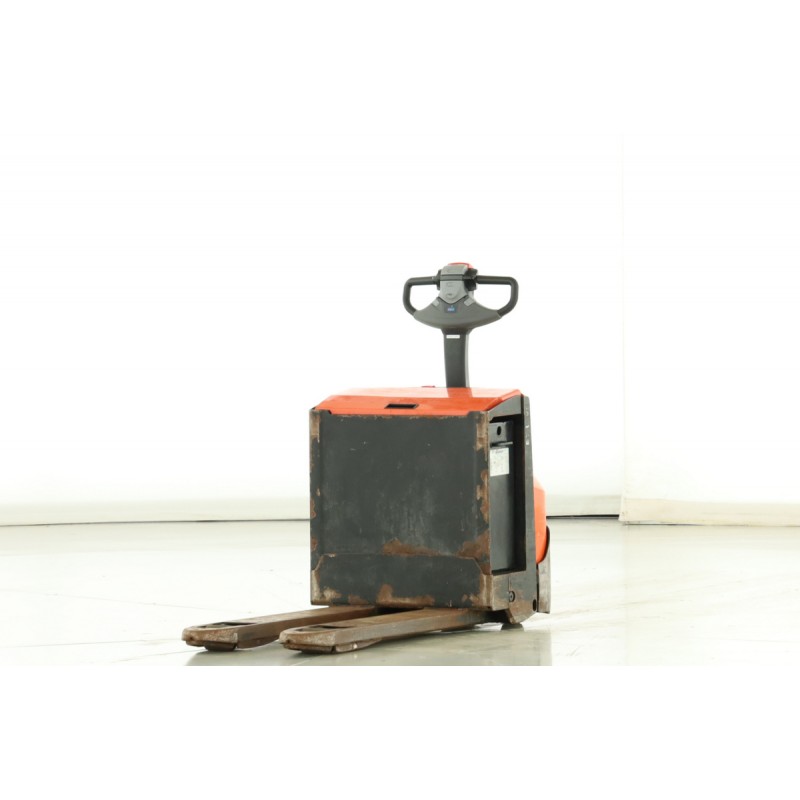 Bt LWE-200 Electric pallet truck 2.00T 2015  T174869