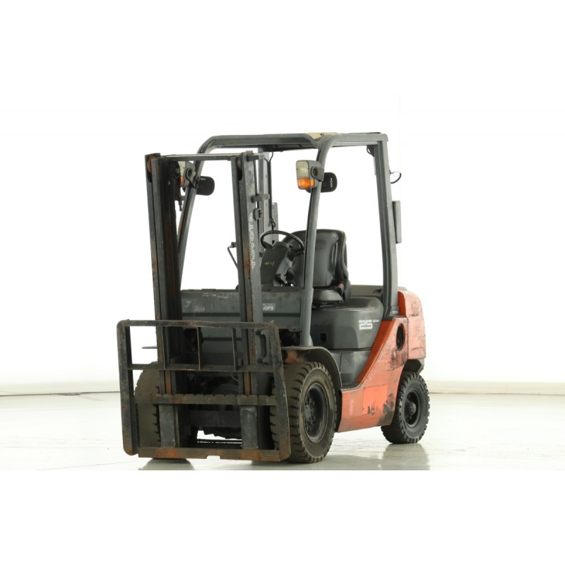 Toyota 02-8-FDL-25 2.50T 3.00M 2011  R173142