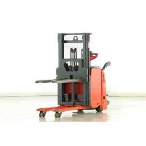 Linde L-14-LAP Electric pallet truck with mast 1.40T 2.42M 2014  I174733