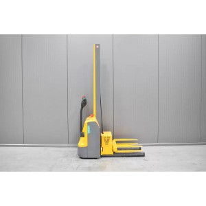 Jungheinrich EMC 110 Electric pallet truck with mast 0.05T 1.95M 2022  T56669