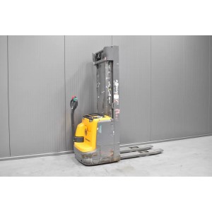 Jungheinrich EJC 214 Transpaleta electrica cu catarg 1.40T 5.35M 2020  X56673