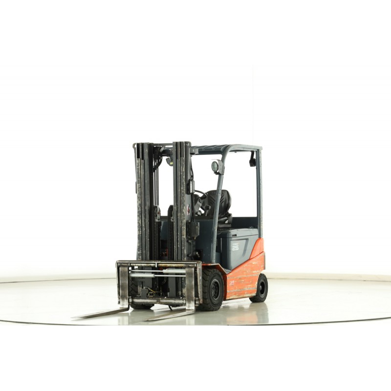 Toyota 8-FBMKT-25 Stivuitor electric 2.50T 4.70M 2018  L174936