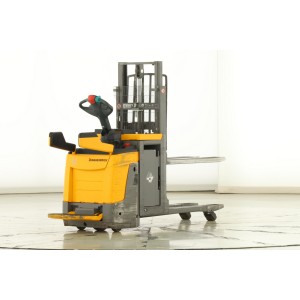 Jungheinrich ERD-220-KLPF Transpaleta electrica cu catarg 2.00T 2.01M 2015  J171184